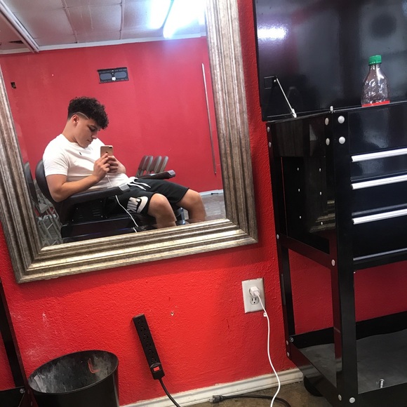 Meet your Posher, Elijah - Picture 1 of 1